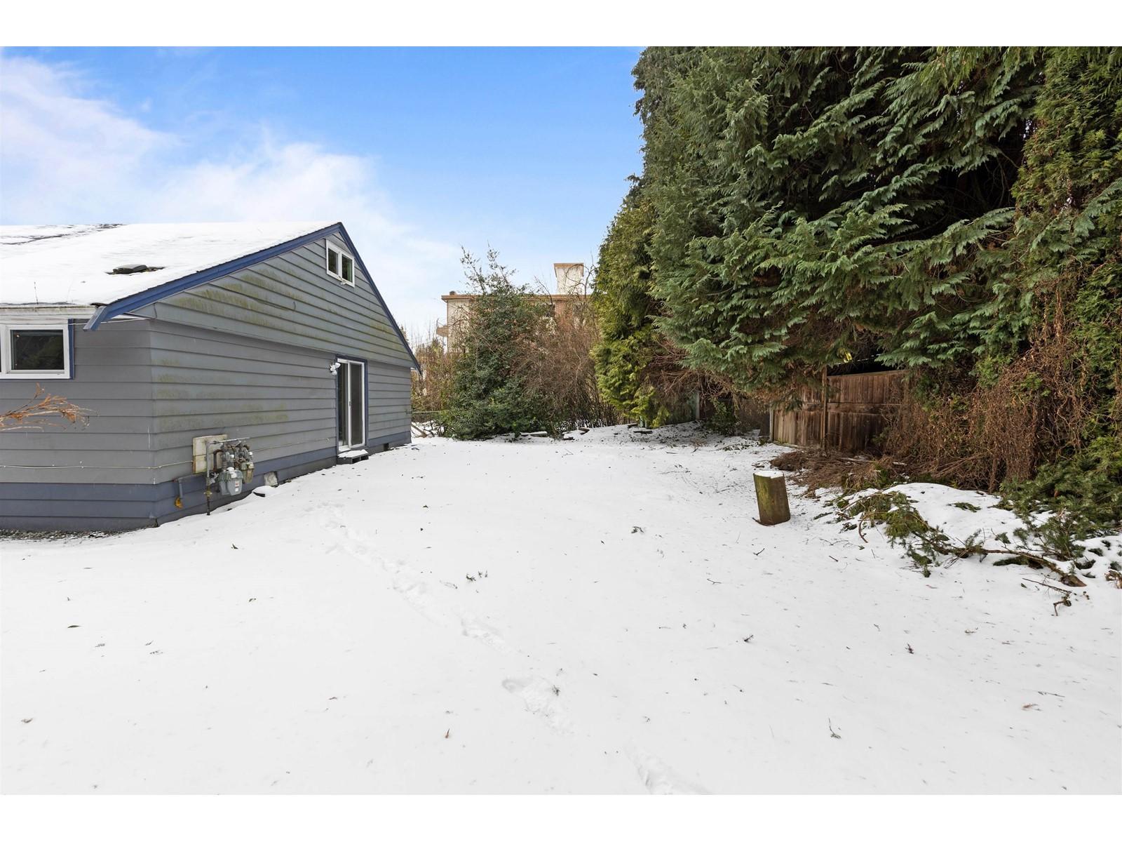 












2155 MCKENZIE ROAD

,
Abbotsford,







British Columbia
V2S3Z9

