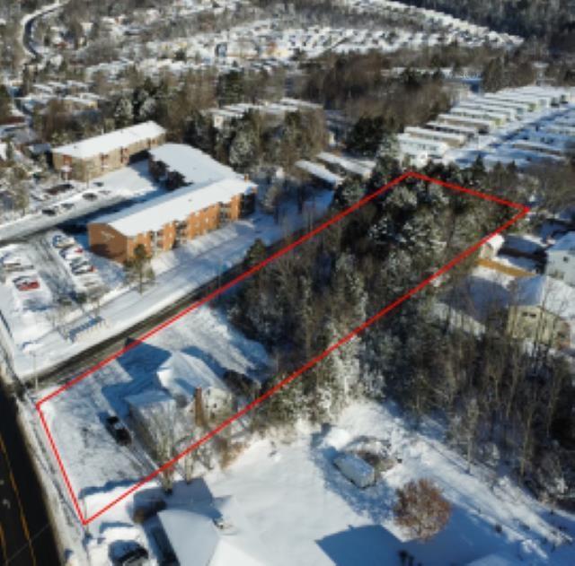 












963 Sackville Drive

,
Middle Sackville,




NS
B4E 1S2

