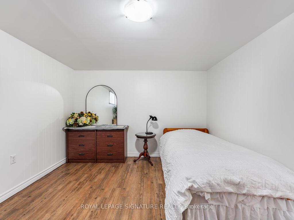 









83


Nipigon

Avenue,
Toronto,




ON
M2M 2W3

