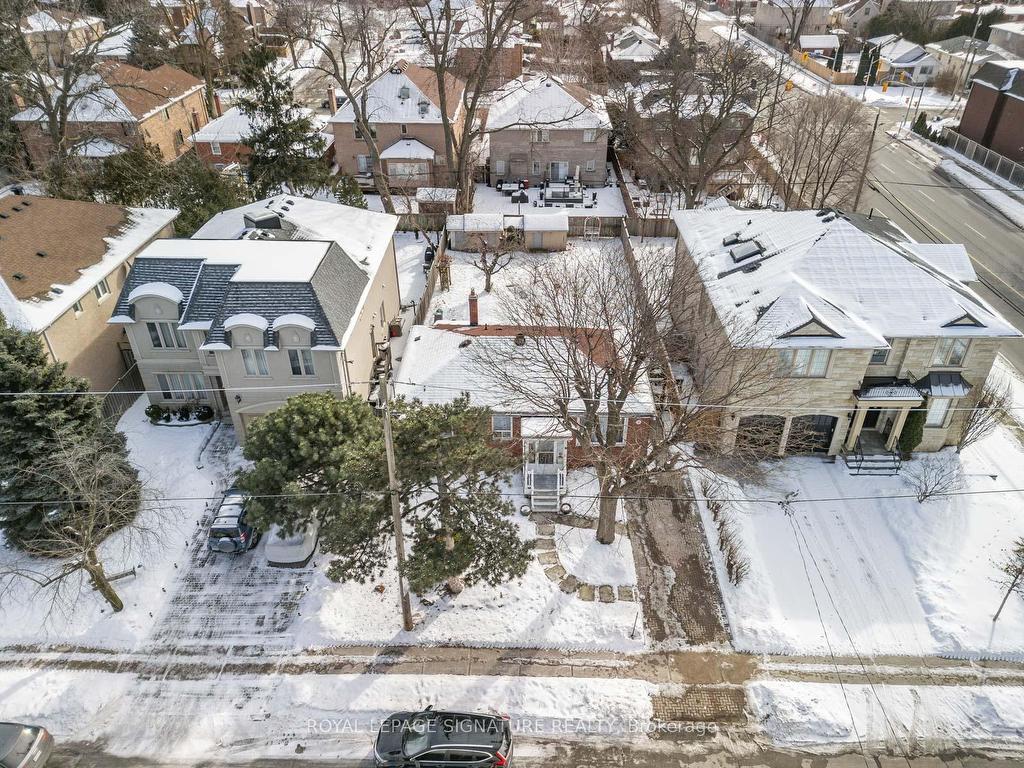 









83


Nipigon

Avenue,
Toronto,




ON
M2M 2W3

