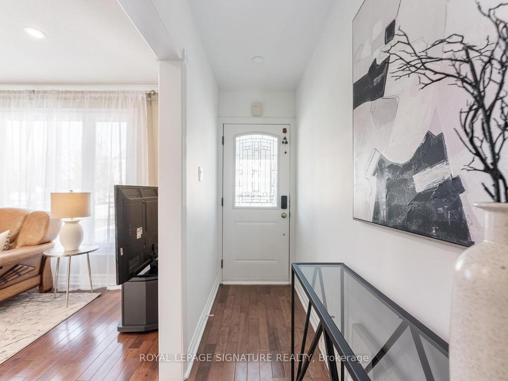 









83


Nipigon

Avenue,
Toronto,




ON
M2M 2W3

