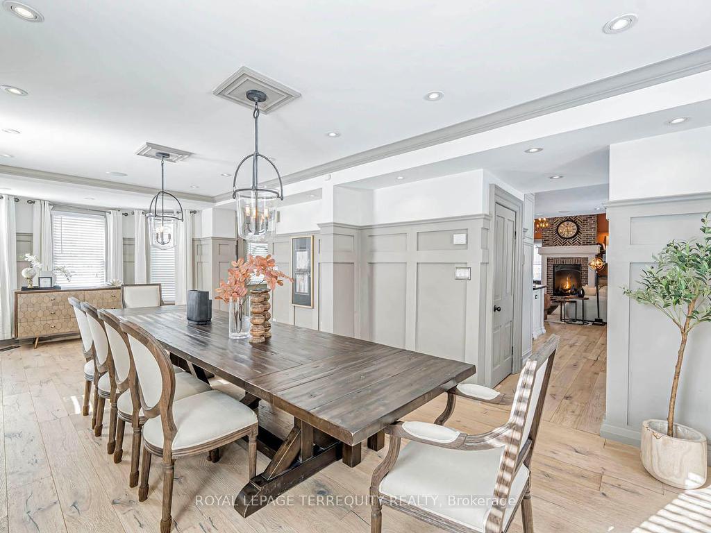 









6


Aileen Lewis

Court,
Markham,




ON
L6E 1A8

