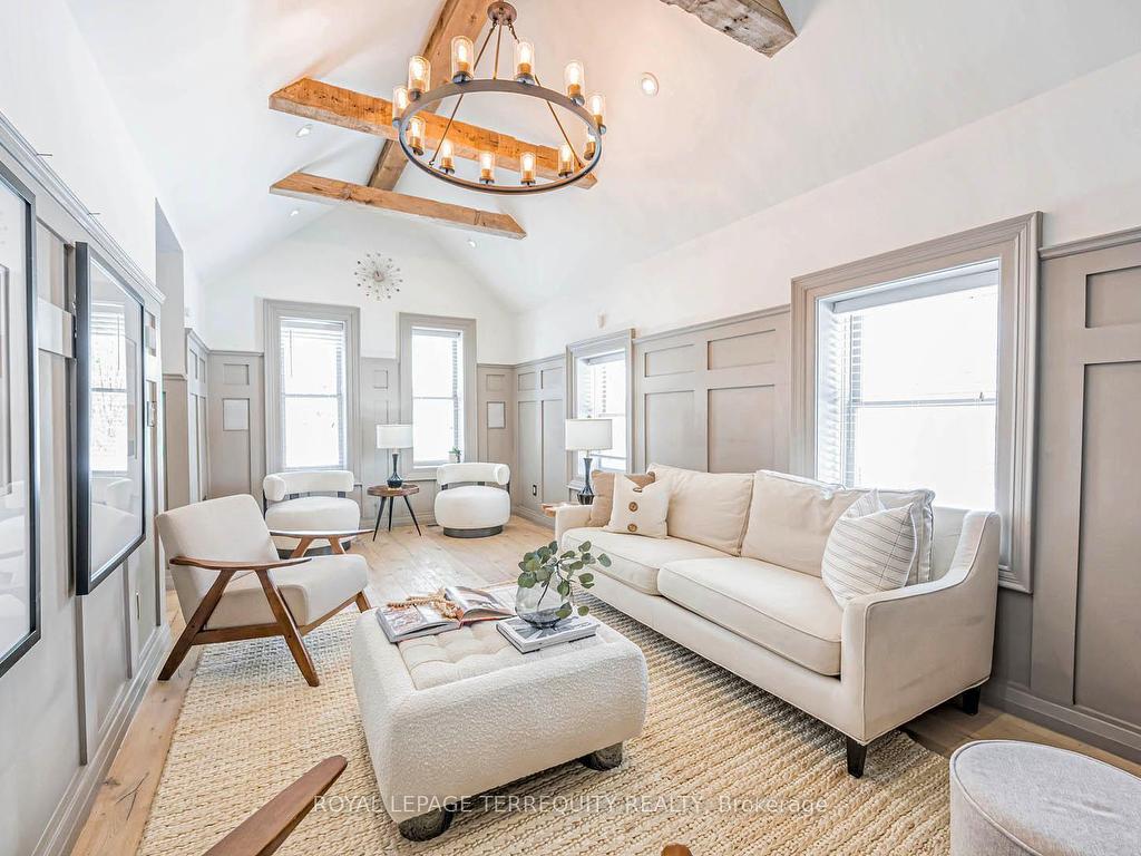 









6


Aileen Lewis

Court,
Markham,




ON
L6E 1A8

