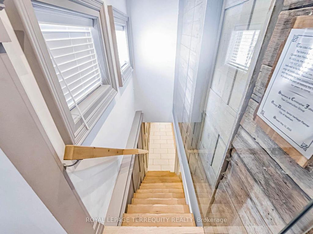 









6


Aileen Lewis

Court,
Markham,




ON
L6E 1A8

