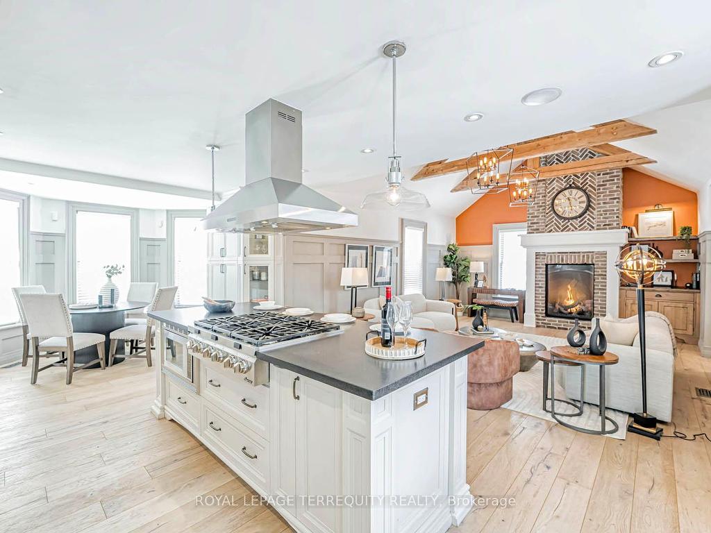 









6


Aileen Lewis

Court,
Markham,




ON
L6E 1A8

