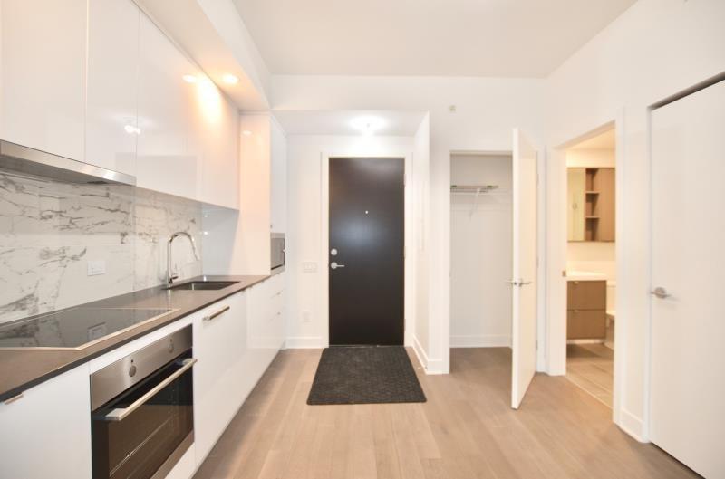 









1


Boul. De Maisonneuve O.

, 221,
Montréal (Ville-Marie),




QC
H2X0E3


