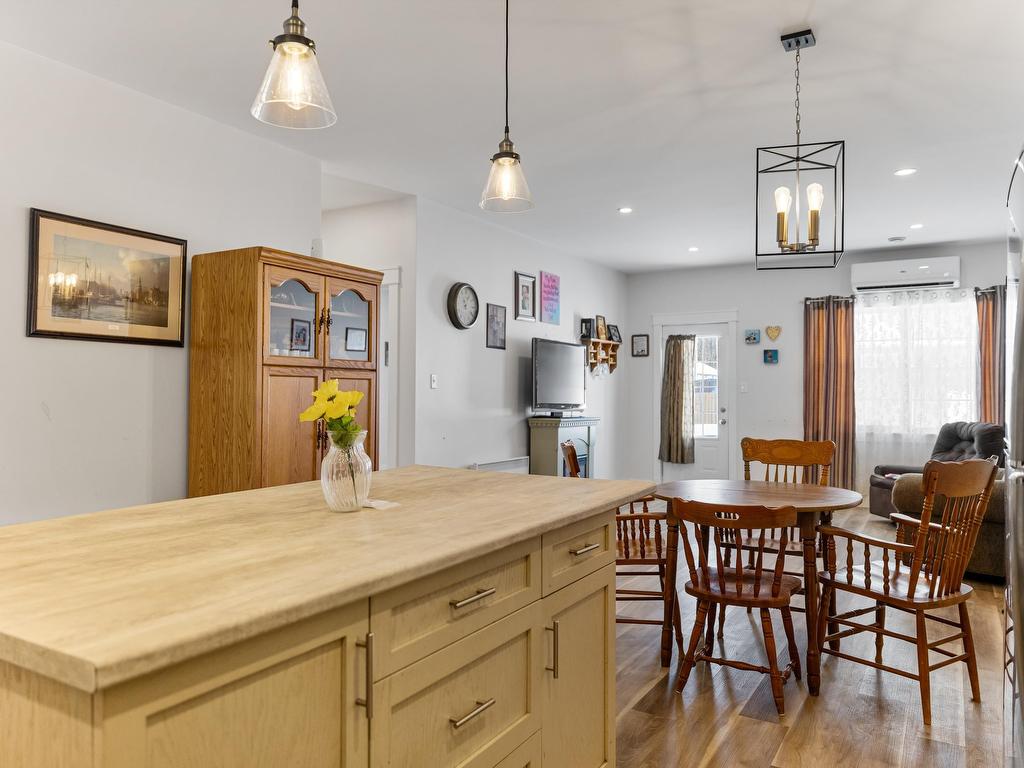 












101 Mercedes Drive

,
Cornwall,




PE
C0A 1H3

