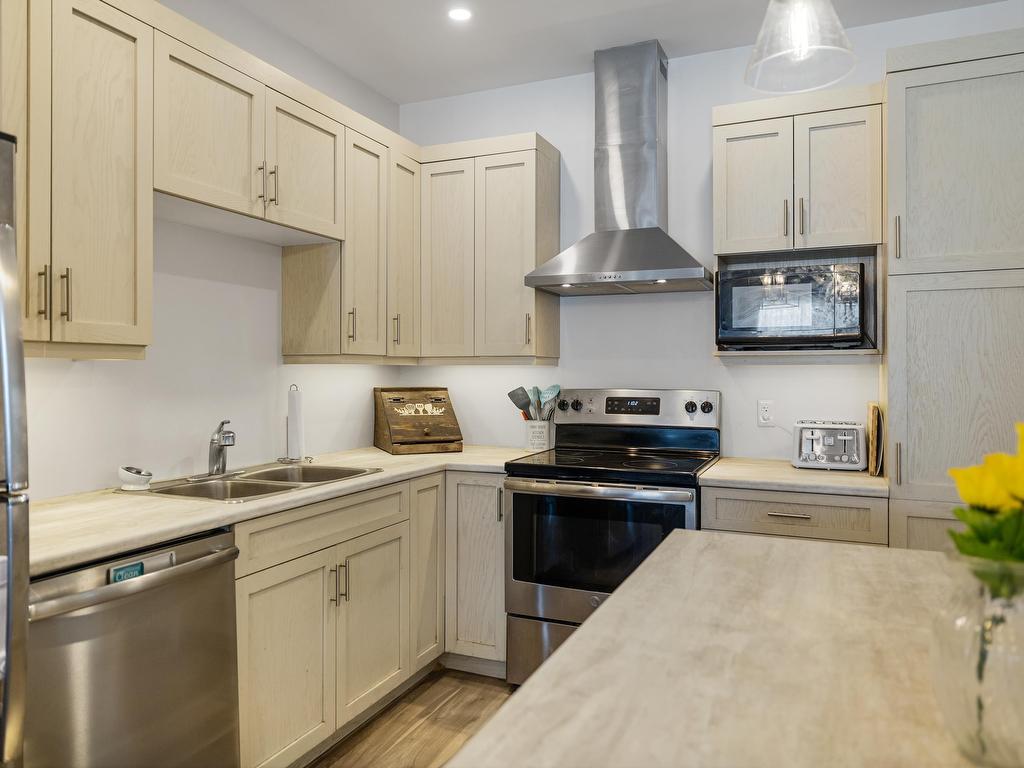 












101 & 103 Mercedes Drive

,
Cornwall,




PE
C0A 1H3

