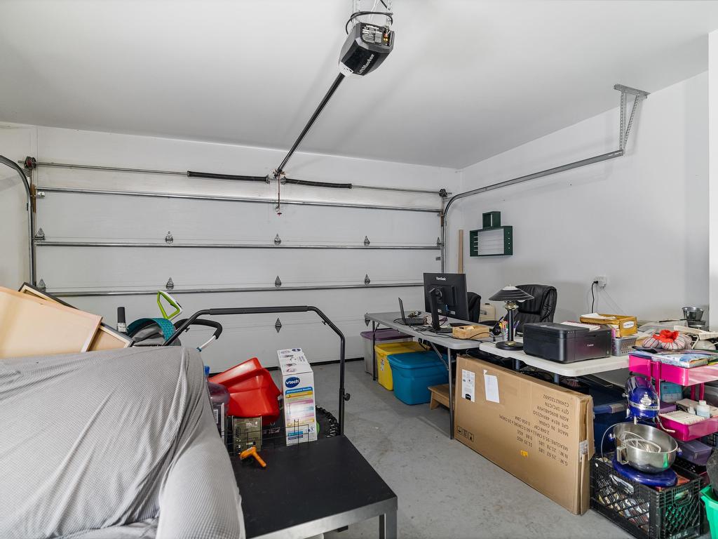 












101 & 103 Mercedes Drive

,
Cornwall,




PE
C0A 1H3

