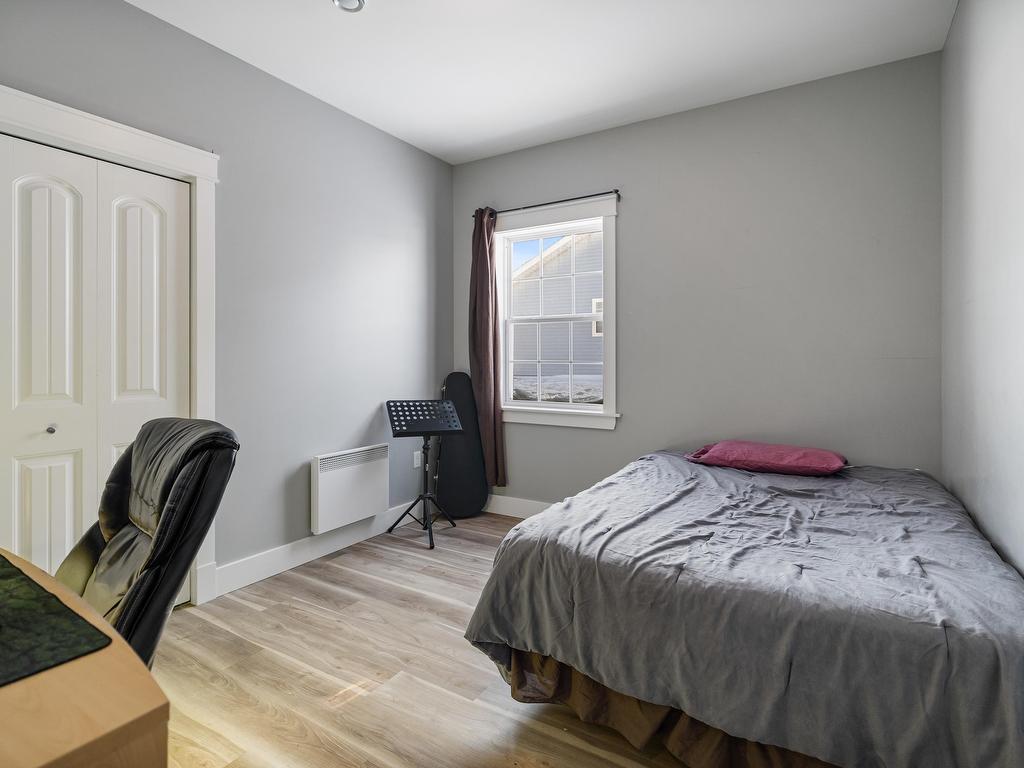 












101 & 103 Mercedes Drive

,
Cornwall,




PE
C0A 1H3

