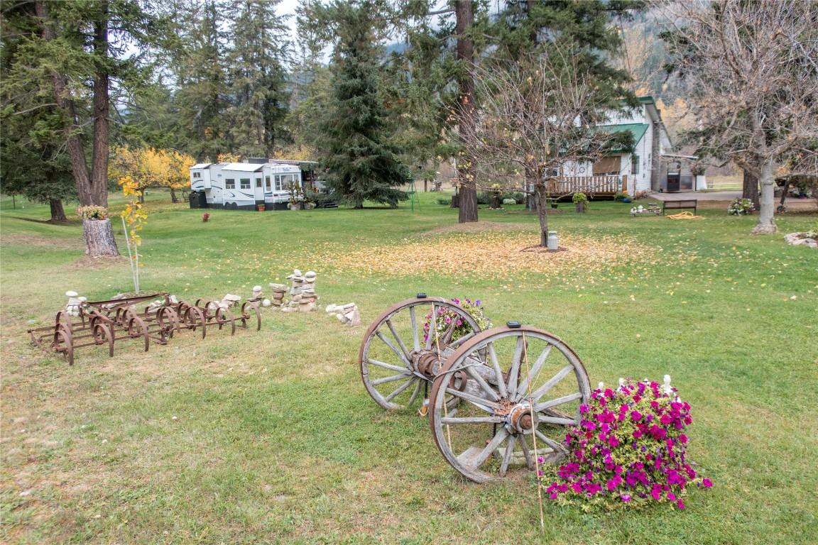 









1385


6

Highway,
Cherryville,




BC
V0E 2G1

