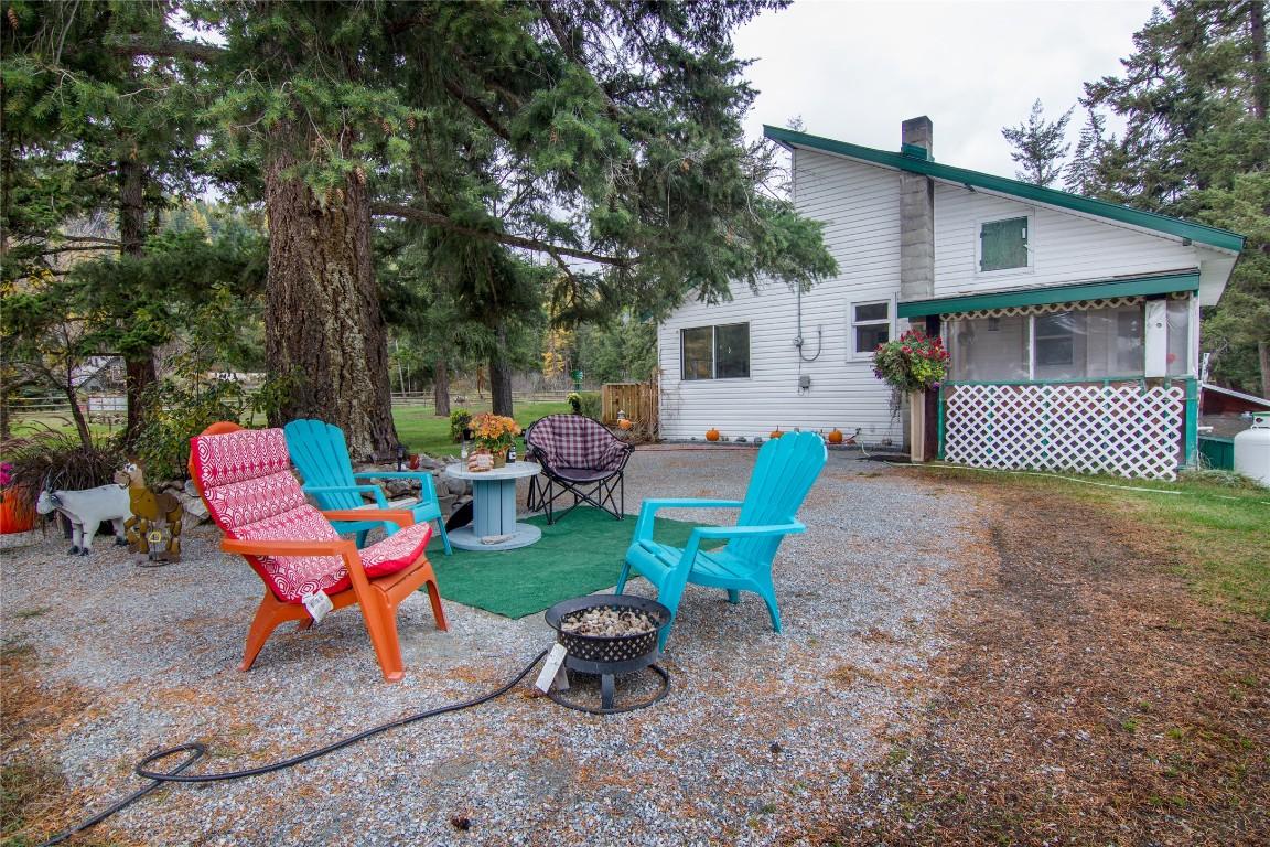 









1385


6

Highway,
Cherryville,




BC
V0E 2G1

