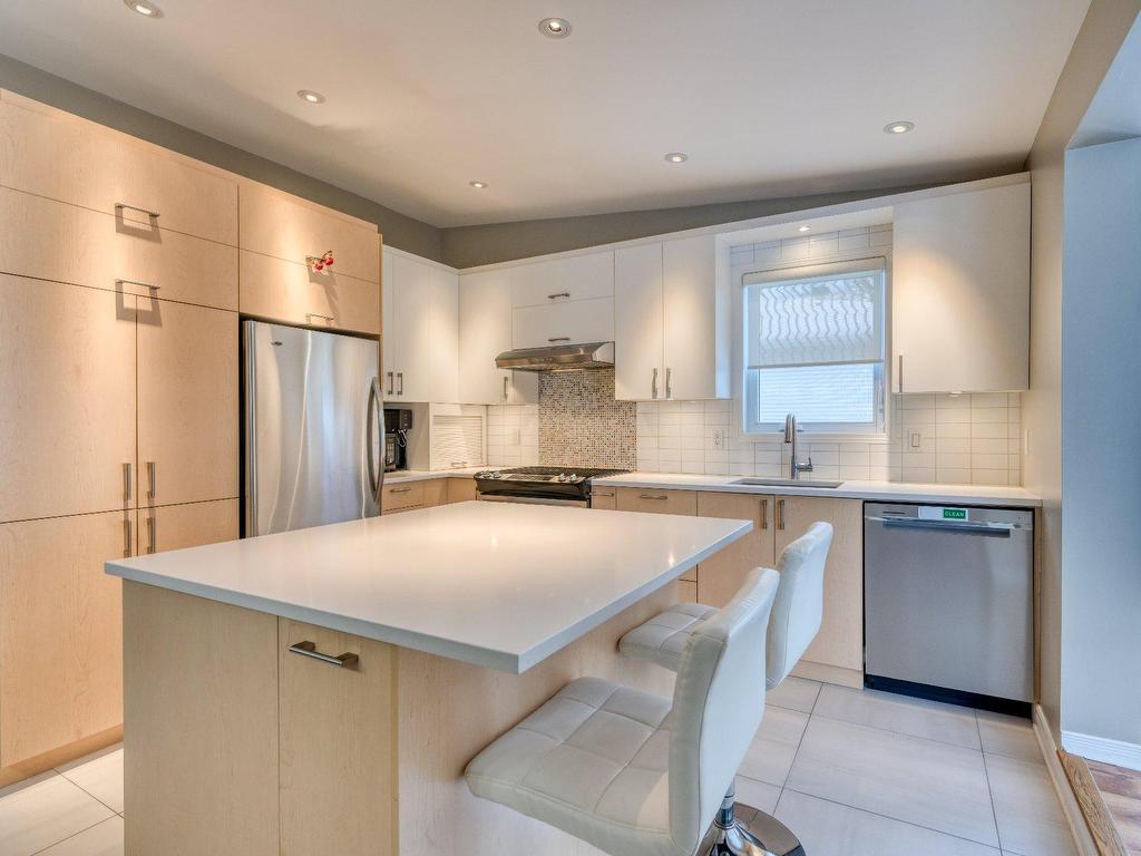 









87


59e Avenue

,
Saint-Eustache,




QC
J7P3M2

