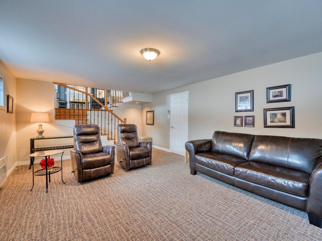 









87


59e Avenue

,
Saint-Eustache,




QC
J7P3M2

