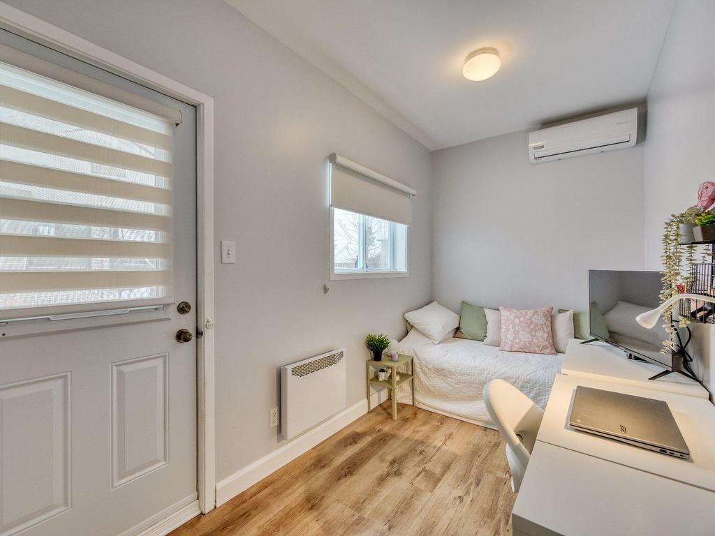 









87


59e Avenue

,
Saint-Eustache,




QC
J7P3M2

