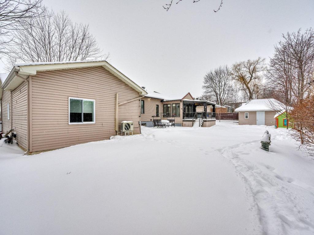 









87


59e Avenue

,
Saint-Eustache,




QC
J7P3M2

