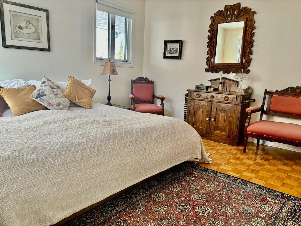 









2007


Rue La Corne

,
Saint-Bruno-de-Montarville,




QC
J3V5A1

