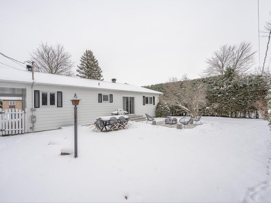 









2007


Rue La Corne

,
Saint-Bruno-de-Montarville,




QC
J3V5A1

