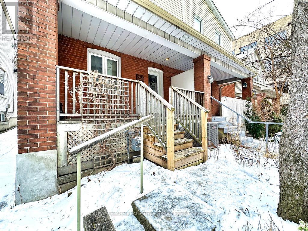 












23 EDITH DRIVE

,
Toronto,




Ontario
M4R1Y9

