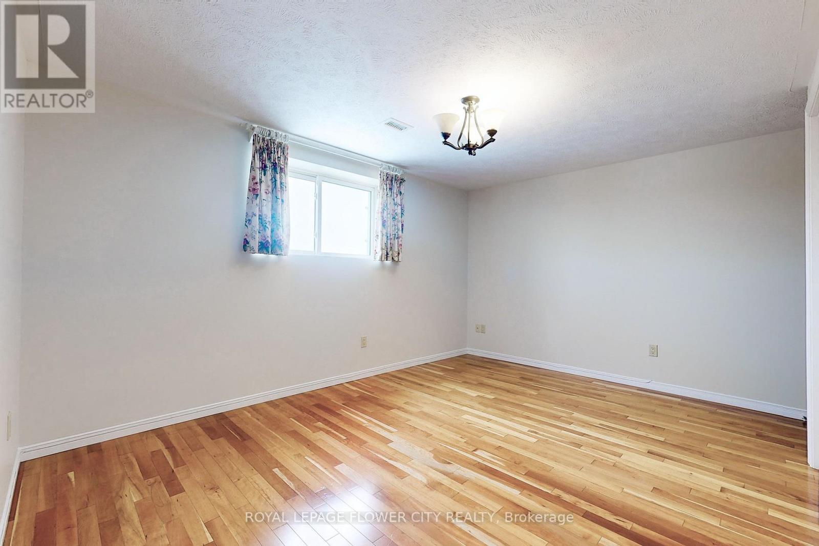 












401-85 WILLIAM STREET N

,
Brockton,




Ontario
N0G2V0

