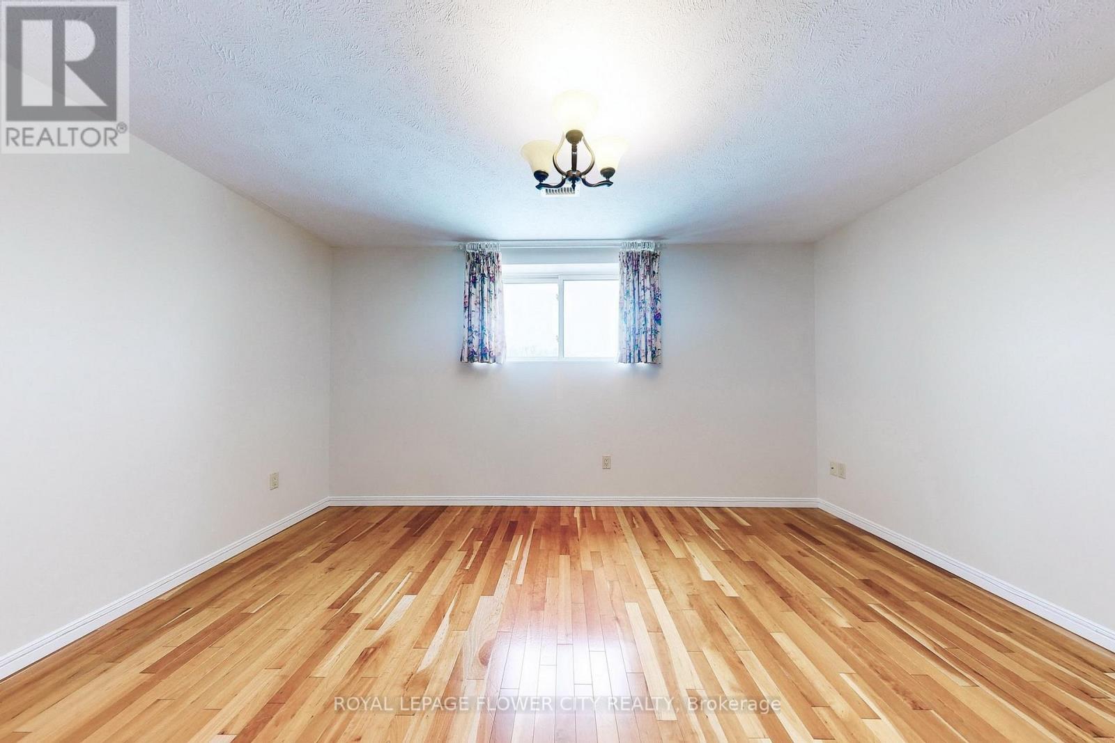 












401-85 WILLIAM STREET N

,
Brockton,




Ontario
N0G2V0

