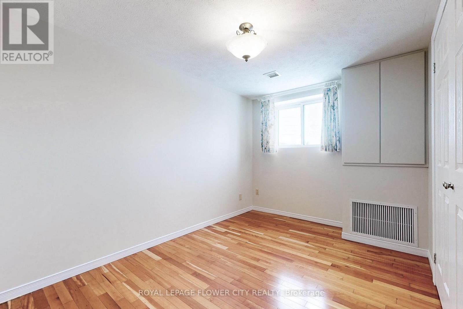 












401-85 WILLIAM STREET N

,
Brockton,




Ontario
N0G2V0

