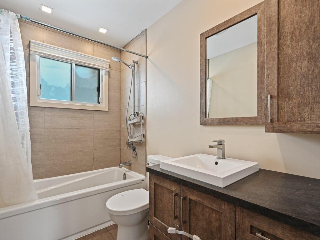 









1030


Rue du Centenaire

,
Longueuil (Greenfield Park),




QC
J4V1B8

