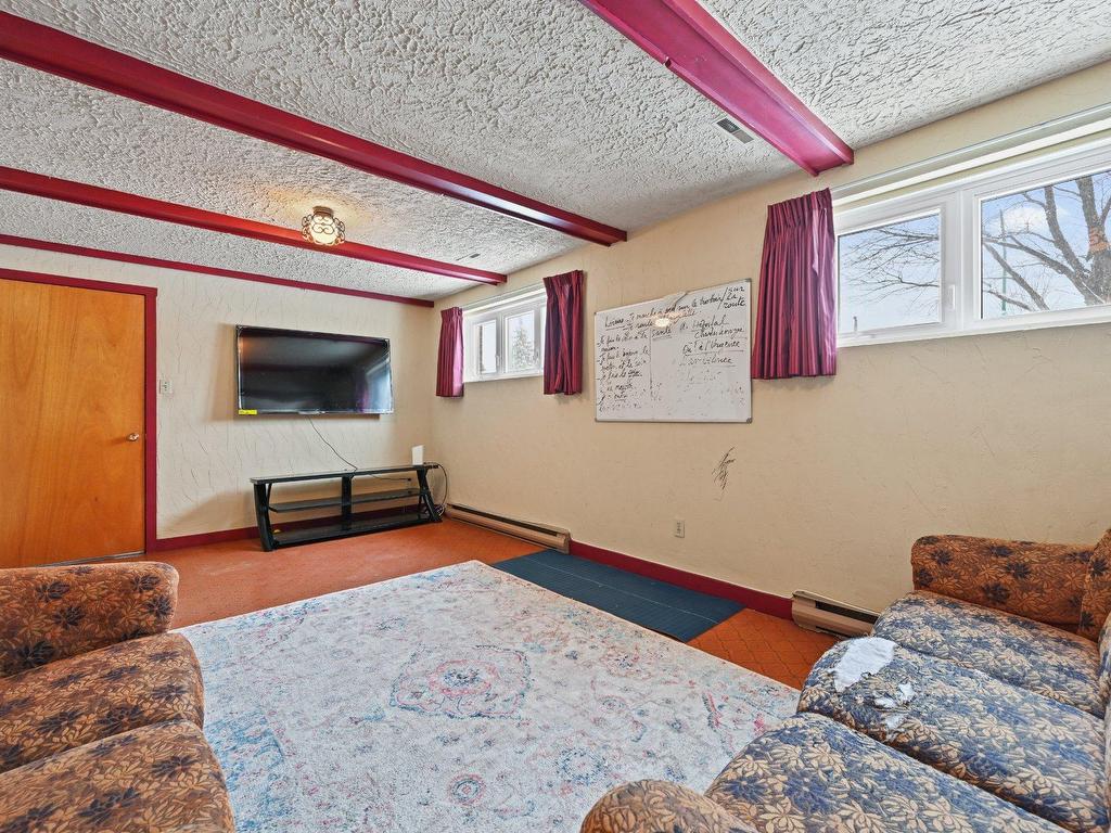 









1030


Rue du Centenaire

,
Longueuil (Greenfield Park),




QC
J4V1B8

