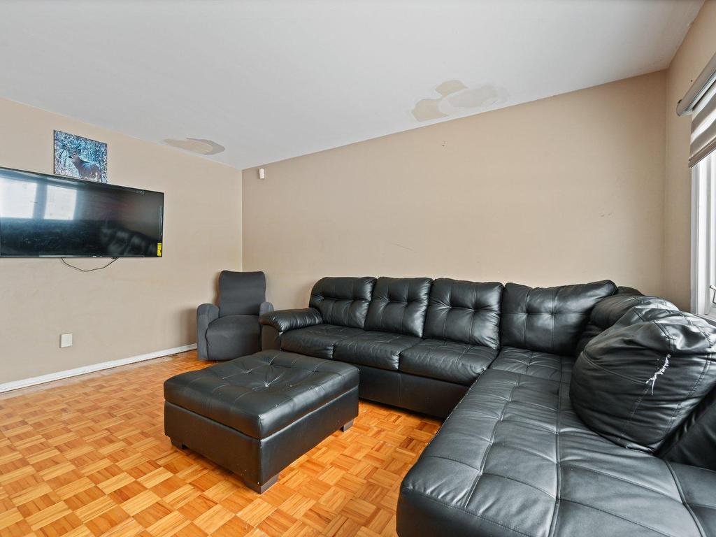 









1030


Rue du Centenaire

,
Longueuil (Greenfield Park),




QC
J4V1B8

