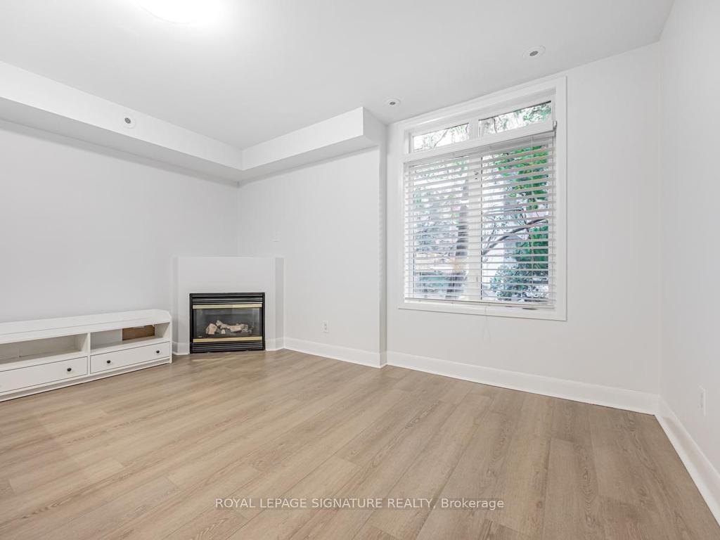 









415


Jarvis

Street, 401,
Toronto,




ON
M4Y 3C1

