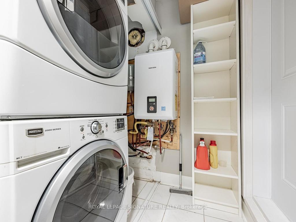 









415


Jarvis

Street, 401,
Toronto,




ON
M4Y 3C1

