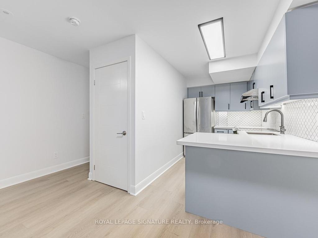 









415


Jarvis

Street, 401,
Toronto,




ON
M4Y 3C1

