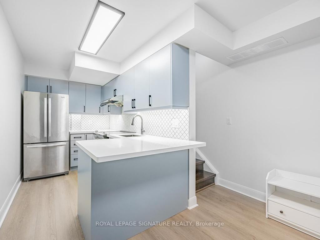 









415


Jarvis

Street, 401,
Toronto,




ON
M4Y 3C1

