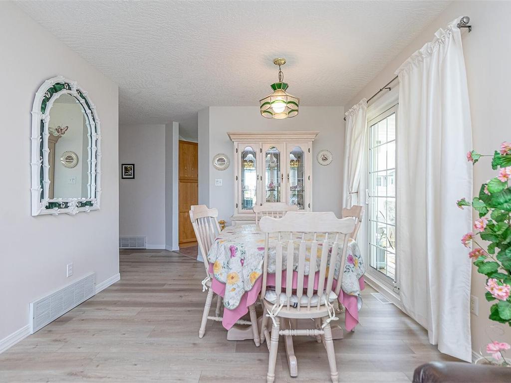 









815


Dunsmuir

Cres, 14,
Ladysmith,




BC
V9G 1R8

