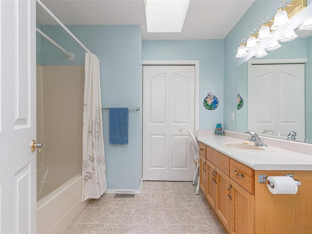 









815


Dunsmuir

Cres, 14,
Ladysmith,




BC
V9G 1R8

