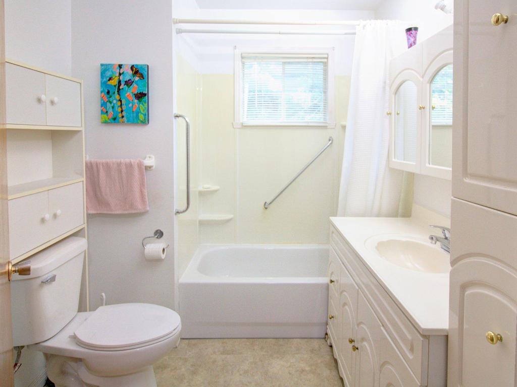 









3240


Rue Godard

,
Sainte-Sophie,




QC
J5J2T5


