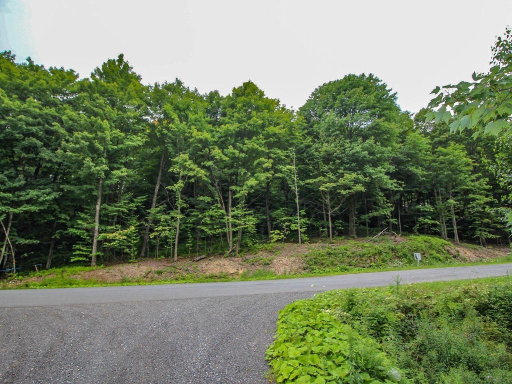 












Rue des Cimes

,
Shefford,







QC
J2M1N9

