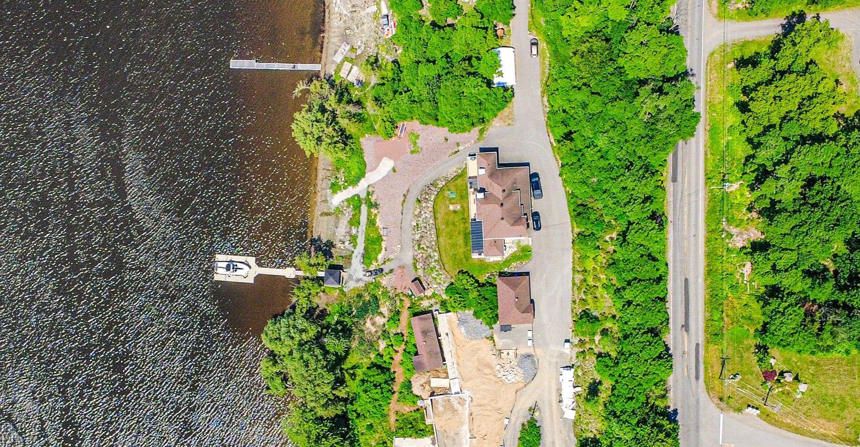 









50

 - 50A


Route du Long-Sault

,
Saint-André-d'Argenteuil,




QC
J0V1X0

