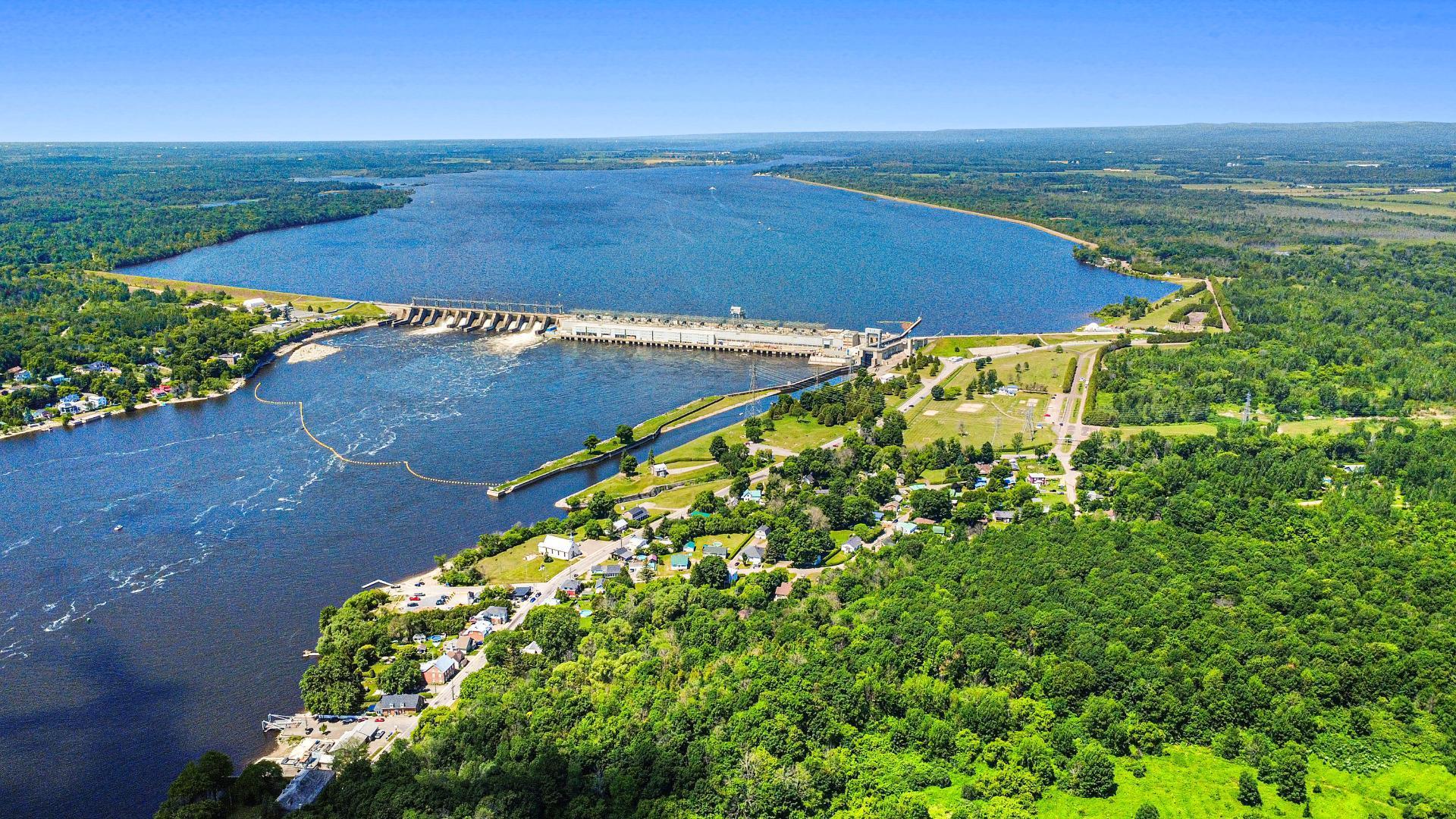 









50

 - 50A


Route du Long-Sault

,
Saint-André-d'Argenteuil,




QC
J0V1X0

