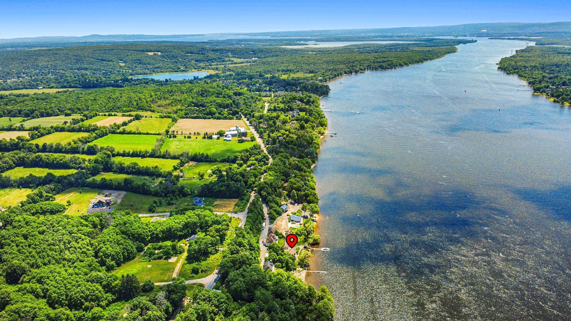









50

 - 50A


Route du Long-Sault

,
Saint-André-d'Argenteuil,




QC
J0V1X0


