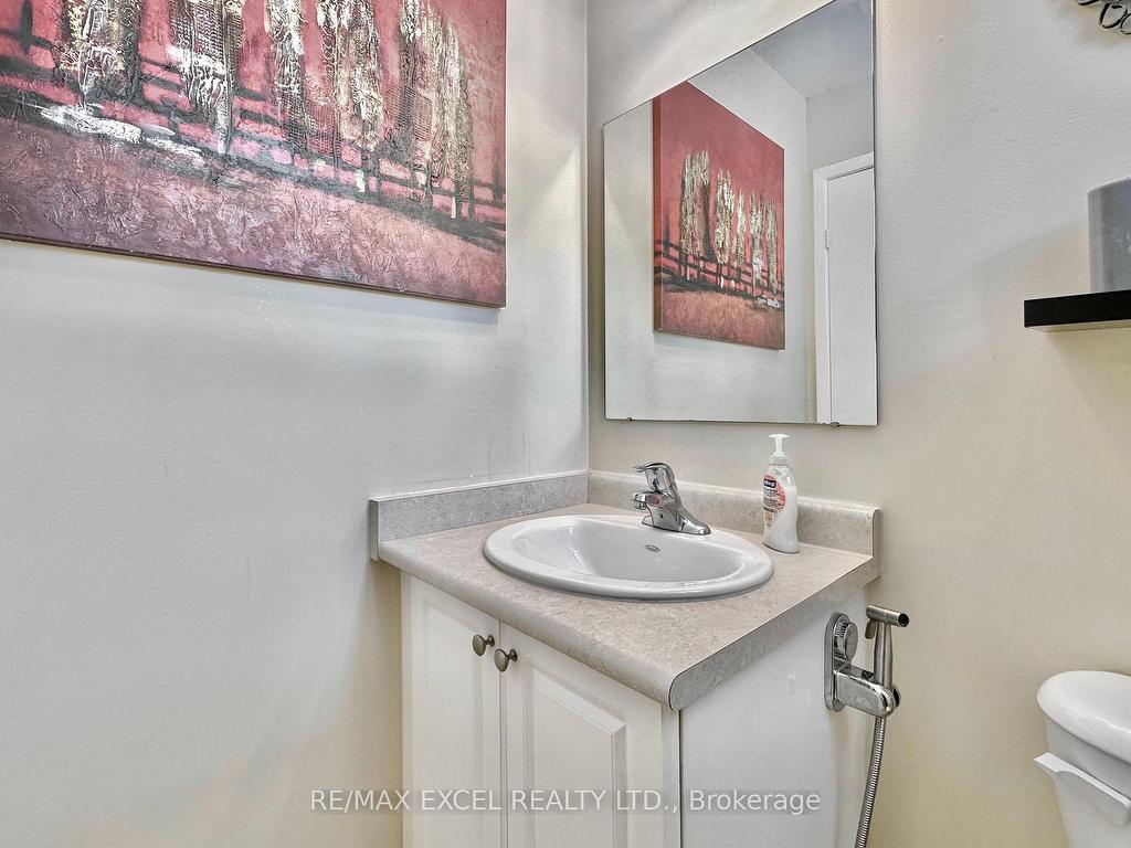 












40 New Port Way

,
Markham,




ON
L3T 5G4

