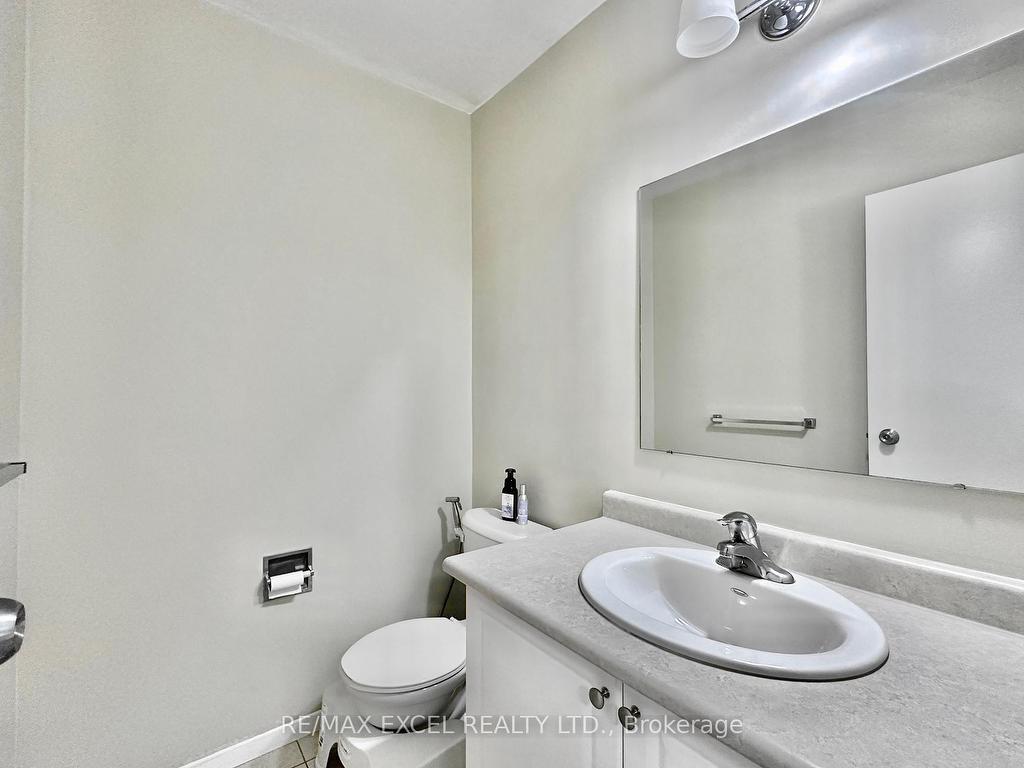 












40 New Port Way

,
Markham,




ON
L3T 5G4

