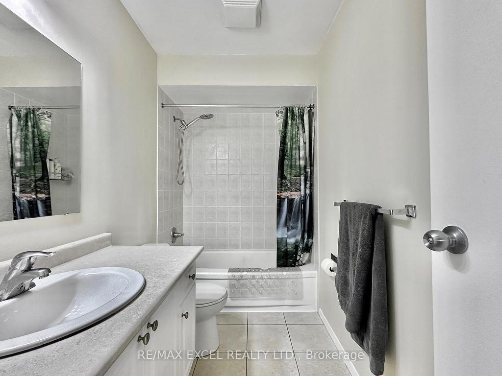 












40 New Port Way

,
Markham,




ON
L3T 5G4

