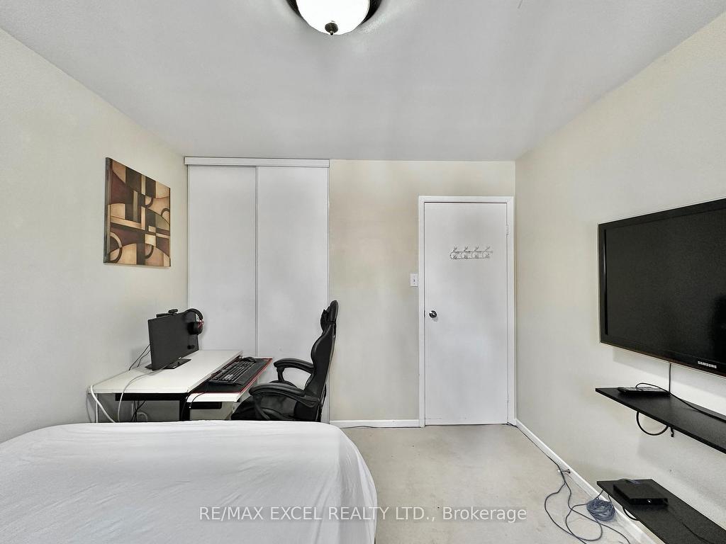 












40 New Port Way

,
Markham,




ON
L3T 5G4

