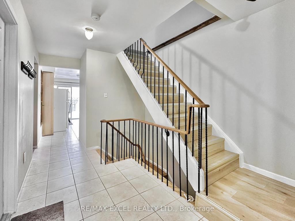 












40 New Port Way

,
Markham,




ON
L3T 5G4

