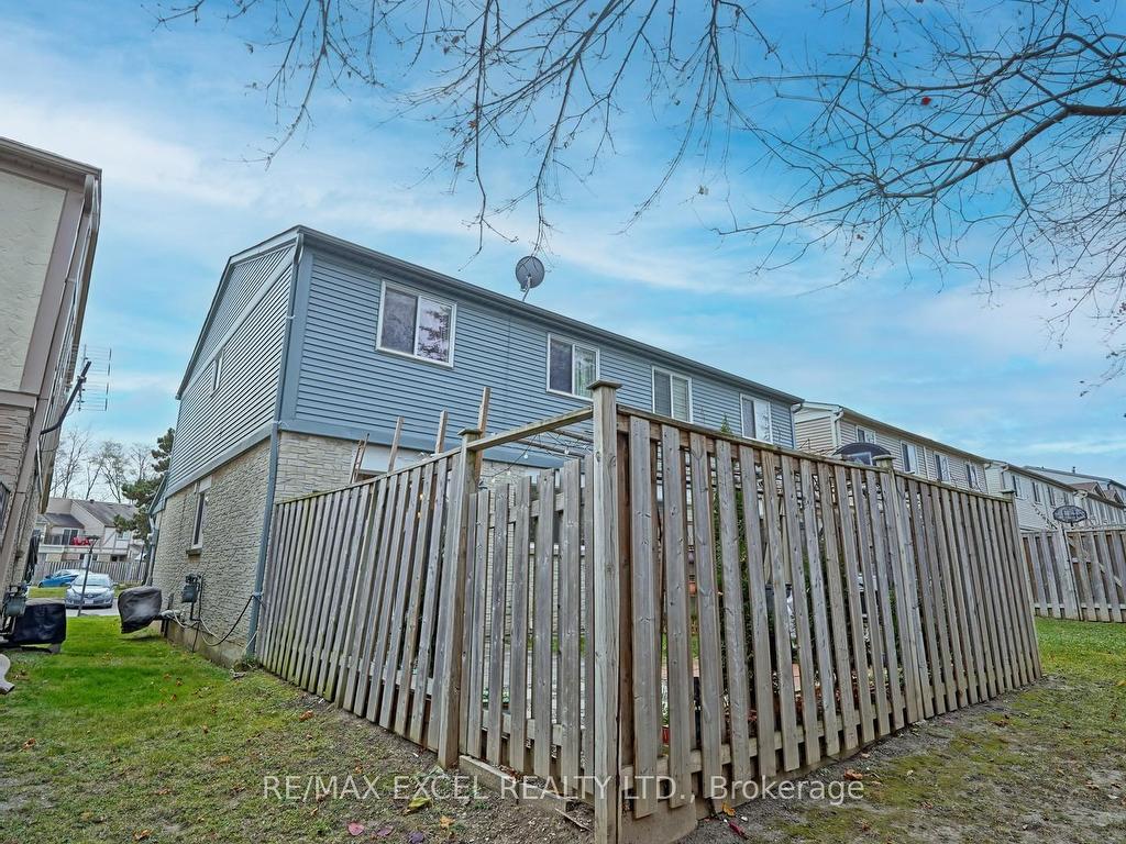 












40 New Port Way

,
Markham,




ON
L3T 5G4

