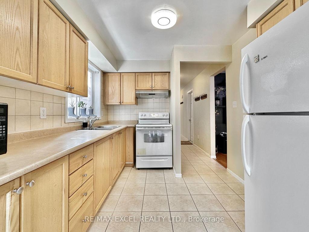 









40


New Port

Way,
Markham,




ON
L3T 5G4

