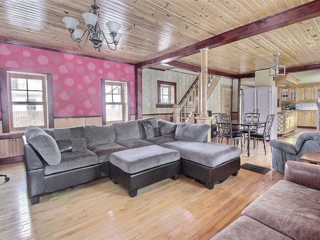 









196


Rue Maple

,
Ayer's Cliff,




QC
J0B1C0

