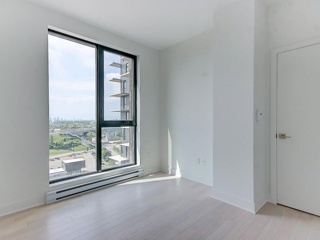 









200


Rue Marie-Charles-Le Moyne

, 1120,
Longueuil (Le Vieux-Longueuil),




QC
J4K8C2

