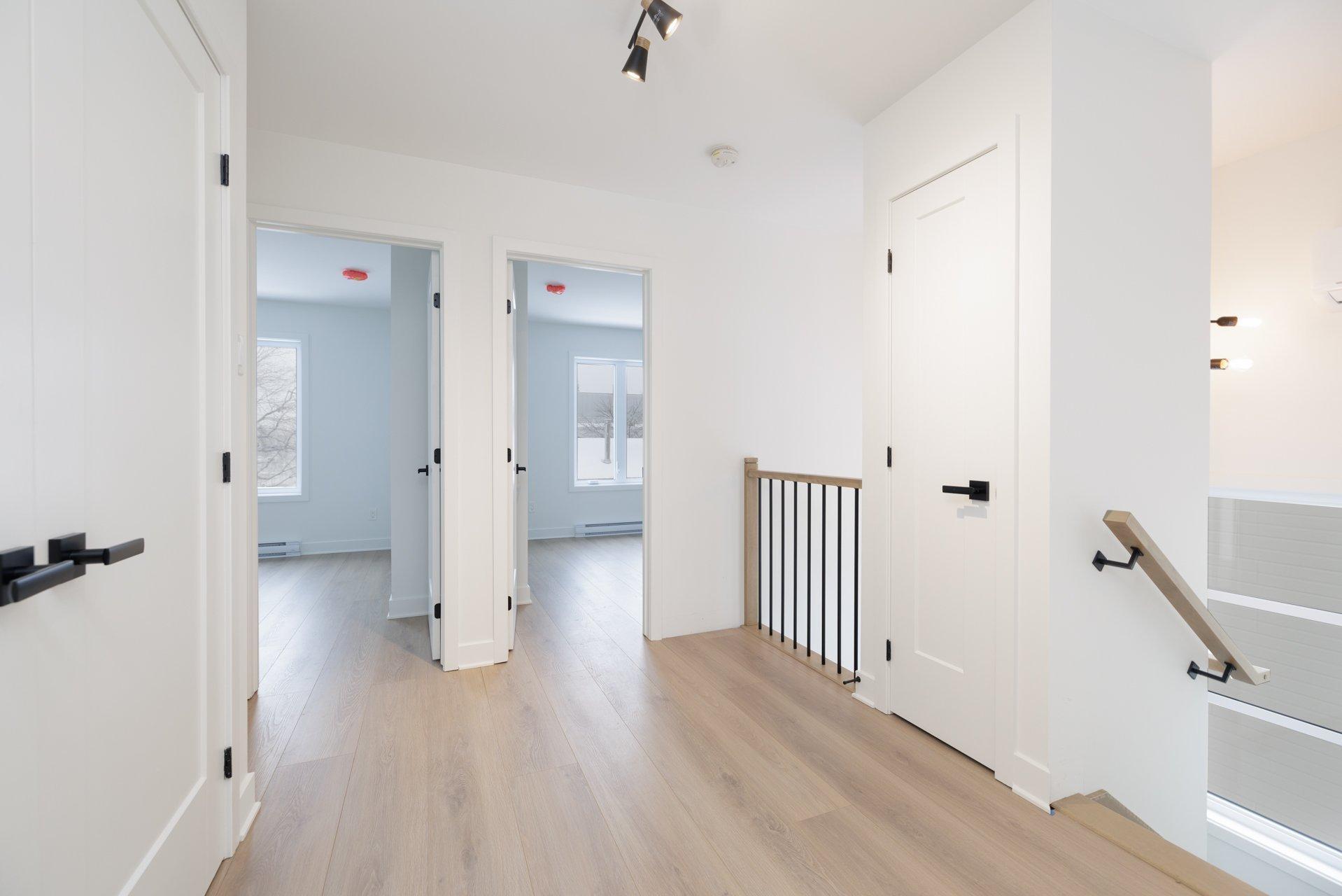 









727


Boul. Pine Beach

,
Dorval,




QC
H9P2L6

